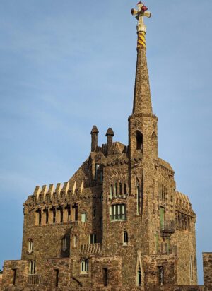 The elite the 1920’s of Barcelona - Casa Bellesguard (ruta alta) (2h)